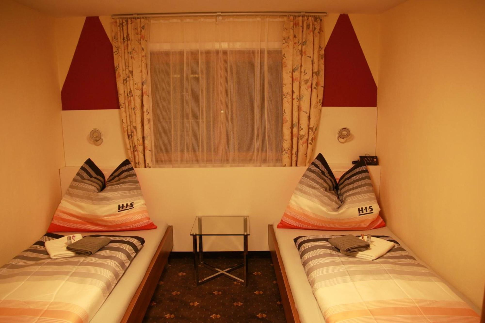 Hotel Haus Kartoner Schladming Zimmer foto